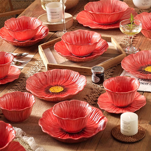 Service de table en céramique de haute qualité à motif de plantes de pavot rouge avec soupière, <span class=keywords><strong>assiette</strong></span> à dessert et bol - Product Image 1