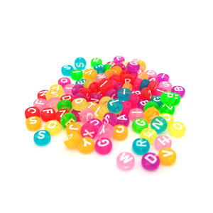 도매 4*7mm 어린이 DIY 편지 알파벳 비즈 아크릴 비즈 우정 팔찌 열쇠 고리 액세서리 비즈 - Product Image 6