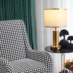 Lampe de table de style nordique MKMJ pour chambre à coucher, chevet, lumière chaude à intensité variable, éclairage de chevet créatif, décoration de la maison, décoration de salon - Product Image 2