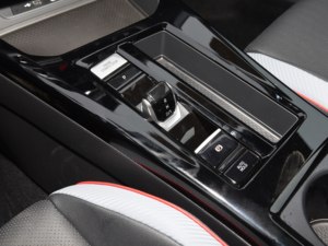 VK <span class=keywords><strong>Lando</strong></span> 1.4T Sedán de Alta Velocidad 200km/h, <span class=keywords><strong>Auto</strong></span> de Gasolina con Caja de Cambios Automática, Precio Económico - Product Image 4
