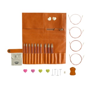 <span class=keywords><strong>Agujas</strong></span> <span class=keywords><strong>Circulares</strong></span> Intercambiables Lotus Yarns SAHARA de 5 pulgadas (2.75~6.00mm), Juego de 10 Pares, <span class=keywords><strong>Madera</strong></span> Natural de Lujo en Rosa y Marfil para Tejer a Mano - Product Image 1