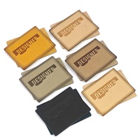 Étiquette en cuir gaufrée personnalisée, patch rectangulaire pour vêtement avec bord découpé au laser en plusieurs couleurs