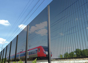 Valla de Seguridad Moderna de Hierro Anti-Escalada de 6 Pies (358) con Diseño de Fácil Instalación y Visibilidad Clara para Obras de Construcción y Estaciones Ferroviarias - Product Image 6