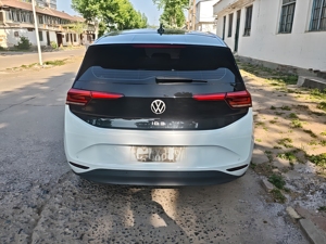 Volkswagen ID3 Pure+ Eléctrico Usado del 2022 - Product Image 2