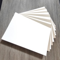 Prix usine Feuilles de carton duplex gris imperméables, couchées blanc avec dos blanc, compatibles impression héliogravure, en pâte de bois vierge