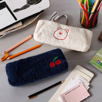Multifonction mignon étudiant kawaii dessin animé grande capacité école enfants pochette sac boîte cerise peluche trousse à crayons