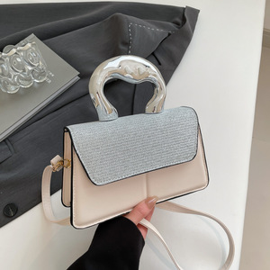 Vente en gros sac à main de conception de niche simple 2025 nouveaux sacs à main à bandoulière de soirée à la mode pour les femmes de luxe - Product Image 3