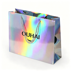 Sacs fourre-tout de luxe pour l'emballage de vêtements de marque, sacs shopping personnalisés en papier holographique irisé avec poignée en corde torsadée - Product Image 3