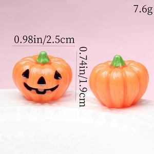 CHENXI Venta al por mayor de adornos de resina de calabaza 3D luminosos para Halloween, manualidades DIY, colgante para llavero, decoración - Product Image 6