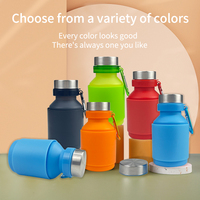 Bouteille d'eau pliable en silicone de 550 ml avec anneau central, tasse souple en silicone pliable, tasse d'eau de sport en silicone pour voyage