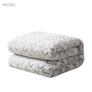 Somptueux réversible confortable chaud doux rêveur nuage laiteux blanc et <span class=keywords><strong>violet</strong></span> luxe <span class=keywords><strong>fausse</strong></span> <span class=keywords><strong>fourrure</strong></span> jeter autre couverture lestée - Product Image 2
