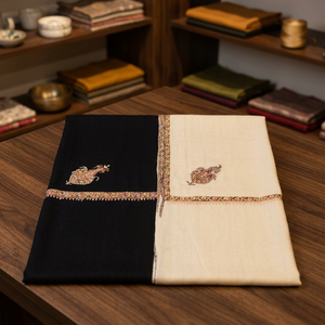 Châles légers en laine avec broderie véritable du Cachemire - Product Image 1