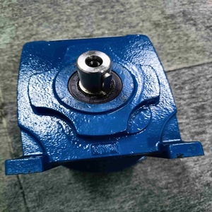 Boîte de vitesses Radicon série M M02225.0BGCC1D1.5A pour remplacement et réparation Oliver, fabrication allemande - Product Image 2