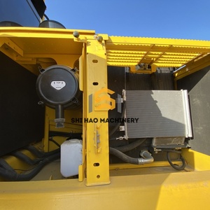 Excavatrice sur chenilles Komatsu PC220 de 22 tonnes, de haute qualité, presque neuve, peu utilisée, pour les projets de construction - Product Image 5