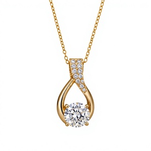 AMBER JEWELS Collier unisexe avec pendentif en zircon plaqué rhodium, taille marquise, serti griffe goutte d'eau, chaîne maille forçat, style classique - Product Image 1