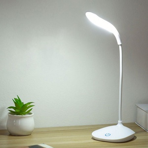 Lampe de table LED OEM mini portable rechargeable, blanc chaud, 3 couleurs, commande tactile, lampe de lecture, lampe de bureau, veilleuses pour l'étude et le travail - Product Image 4