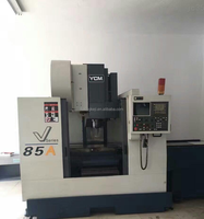 Centre d'usinage vertical YCM chinois de Taïwan d'occasion FV85A VMC 850, centre d'usinage CNC