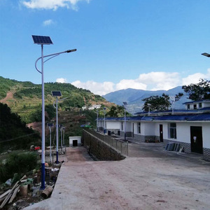 Lampadaire solaire Jinchuan 6m 40W à LED intégré pour routes rurales, autoroutes et communautés - Product Image 1