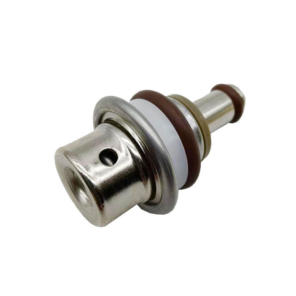Fuel Pressure Regulator 23070-31010 for Toyota Yaris Camry Highlander Matrix Prius C V RAV4 Sienna 2307031010