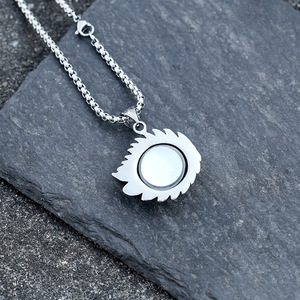 Yunnique Collier Pendentif Œil Turc en Acier Inoxydable, Design Pointe Œil Bleu, Bijou Unisexe Tendance - Product Image 4