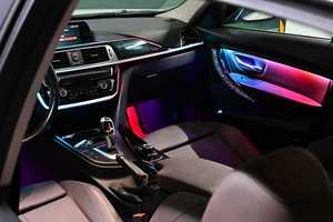 Lumière d'ambiance de voiture SJC pour <span class=keywords><strong>BMW</strong></span> Série 3 2013-2019, lumière d'ambiance 64 couleurs pour F30 F31 F34 F36, accessoires de décoration intérieure - Product Image 4