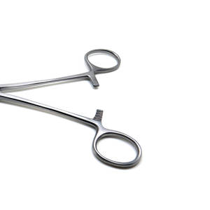 Lot de pinces manuelles en acier inoxydable pour instruments chirurgicaux, réutilisables, de haute qualité, pour usage gynécologique, certifiées CE - Product Image 6