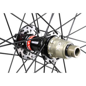 2022 roues <span class=keywords><strong>de</strong></span> <span class=keywords><strong>vtt</strong></span> chinoises Offre Spéciale en carbone, ensemble <span class=keywords><strong>de</strong></span> roues 29er avec <span class=keywords><strong>axe</strong></span> à rayons ronds 28H 100x15/142x12 - Product Image 4