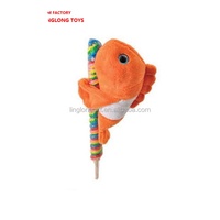 Fabricants vendant des accessoires de rideau d'animaux en peluche jaune poisson en peluche orange douce pour enfants cadeau en peluche personnalisé