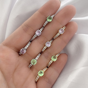 Pendientes de Aro Redondos Personalizables con Gemas Multitono, Banda de Circonitas Micro Pavé, Pequeños Pendientes Circulares, Regalo al por Mayor - Product Image 1