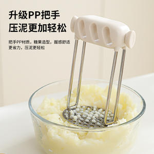 Écrase-pommes en acier inoxydable avec poignée en silicone, facile à nettoyer, compatible lave-vaisselle, pour aliments pour bébés, avocat, tomate, fruits et légumes - Product Image 4