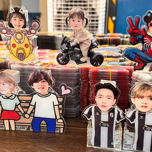 Balançoire de voiture en acrylique créative personnalisée en gros décoration innovante bricolage mariage noël <span class=keywords><strong>couple</strong></span> avatar artisanat en plastique innovant - Product Image 3