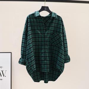 قميص نسائي جديد وعصري للصيف بمقاسات كبيرة وخصر فضفاض وأكمام طويلة بنقشة مربعات - Product Image 4
