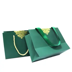 manufacturer Private Label Green paper bag thickness paper for gift jewelry box shoes paper gift bag