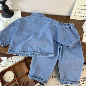 D631 남아용 소프트 쉘 단색 카우보이 슈트 가을/겨울 2026 신상 패션 캐주얼 재킷 + 조거 팬츠 투피스 세트 - Product Image 2