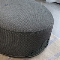 Bequemes Leinen-Couch in Cremeweiß, Breites 3-Sitzer-Sofa mit Holzarmlehnen, Designer-Sofa