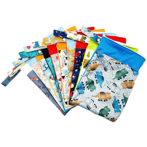 Sac humide à double fermeture éclair 25x35 cm Couleur patchée Sacs à couches réutilisables imperméables pour bébé - Product Image 1