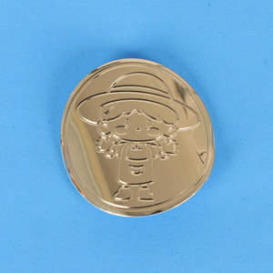Etiquetas de Perfume Metálicas Personalizadas Jin Dui Dui, Etiquetas Curvas de Aleación de Zinc para Botellas de Eau de Parfum, Impresión Serigráfica - Product Image 3