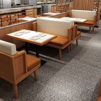 Ensemble table et chaises de salle à manger en bois moderne italien, design moderne pour hôtel, café, restaurant