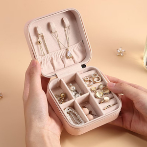 Portable Women's Jewelry <b>Box</b> Custom Logo Mini Leather Travel Case for Rings Ornaments Velvet PU Leather <b>Storage</b> Metal <b>Material</b> - Product Image 2