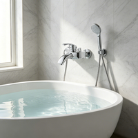 Robinet de baignoire au design moderne avec corps en alliage de zinc et noyau en céramique, idéal pour les baignoires d'hôtels et d'appartements