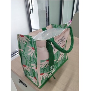 กระเป๋าผ้าแคนวาสโพลีเอสเตอร์แบบสะพายไหล่ ผลิตจากผ้าแคนวาสโพลีเอสเตอร์ ต้นกำเนิดจากเวียดนาม สไตล์ช้อปปิ้ง รับผลิตแบบ OEM ODM สีตามสั่ง - Product Image 2