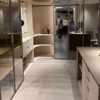 Parquet auto-adhésif imperméable et antibactérien LVT pour cuisine et salle de bain