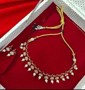 Nuevo diseño indio, collar de templo de color dorado con pendientes para mujeres y niñas, producto a granel hecho a mano - Product Image 2