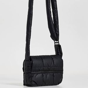 Sac bandoulière matelassé en nylon personnalisé pour femme, imperméable, de voyage, mini messager, portable, réglable, avec fermeture éclair - Product Image 4