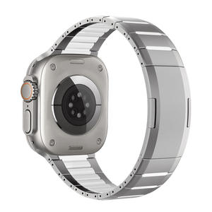 สายนาฬิกาข้อมือฟลูออโรรับเบอร์สแตนเลสสตีลใหม่สำหรับ Apple Watch S10/11 42 มม. 46 มม. Ultra 49 มม. SE 44 มม. พร้อมตัวล็อกแม่เหล็ก - Product Image 6