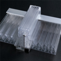Étanche 12mm 18mm Feuille d'éclairage en polycarbonate en forme de U Toit à revêtement UV Hôtel extérieur