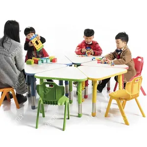 China Supplier Combined Wood Kindergarten Table and Chair