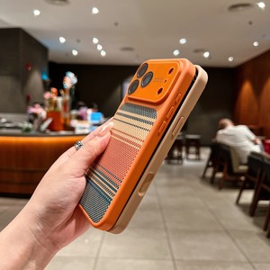เคสโทรศัพท์มือถือคุณภาพสูง ลายคาร์บอนไฟเบอร์แม่เหล็ก สำหรับ iPhone 17 16 15 Pro Max พร้อมฝาครอบป้องกันกล้อง - Product Image 4