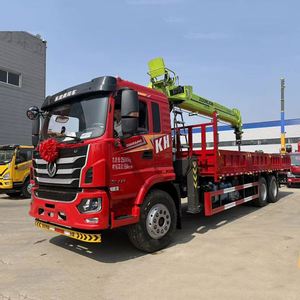 Camion-grue Dongfeng 6*4 avec grue télescopique Zoomlion 12 tonnes à flèche simple en deux sections pour le transport de semis - Product Image 2