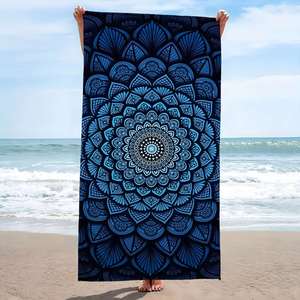 Serviette de plage en microfibre ultra-fine imprimée mandala, très populaire, pour les vacances d'été, accessoire de voyage personnalisé - Product Image 3
